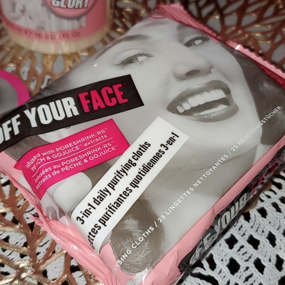 SOAP & GLORY 7 PC FACE AND BODY HYDRATING - Picture 7 of 10